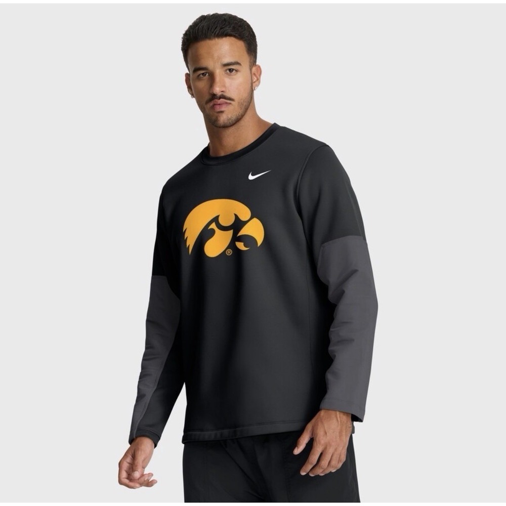 Iowa Hawkeyes Nike 2025 Sideline Coach Therma-FIT Long Sleeve T-Shirt Men's XL